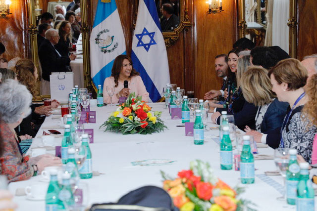 First Lady Patricia de Morales